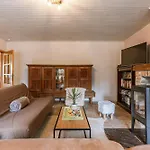 Rustic Villa In The Countryside